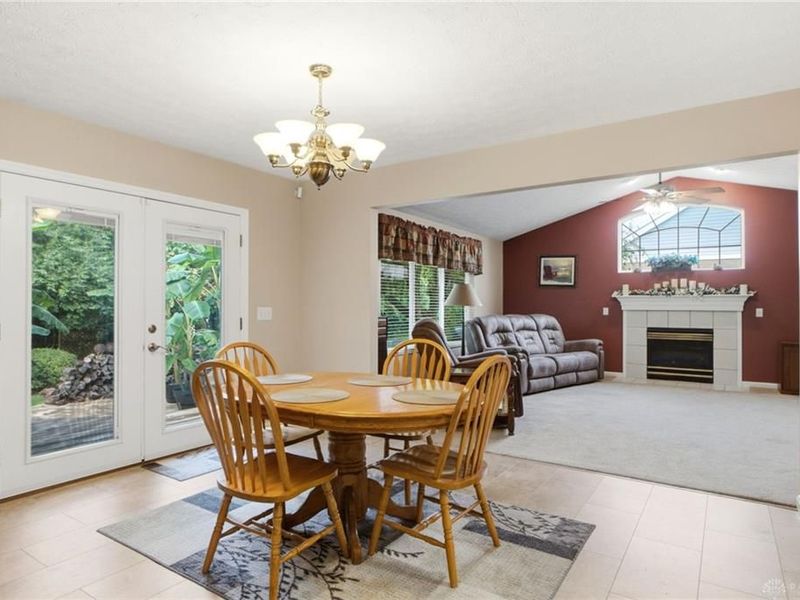 2256 Appleblossom Drive, Miamisburg, OH 45342 Photo 18