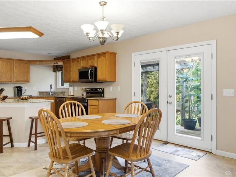 2256 Appleblossom Drive, Miamisburg, OH 45342 Photo 19