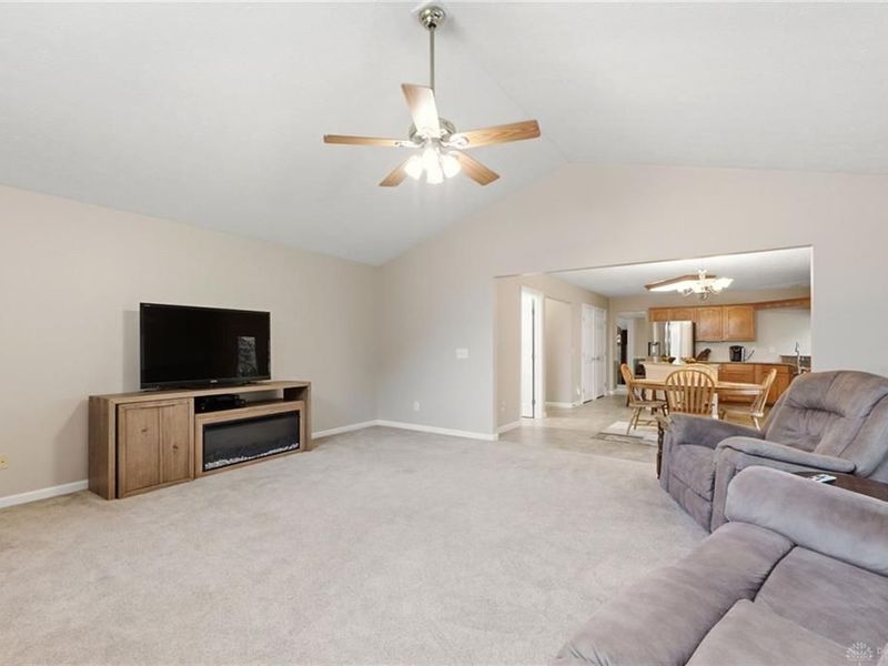 2256 Appleblossom Drive, Miamisburg, OH 45342 Photo 21