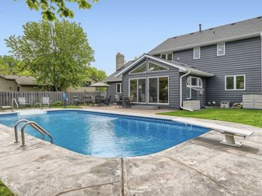 11310 47th Avenue N, Plymouth, MN 55442