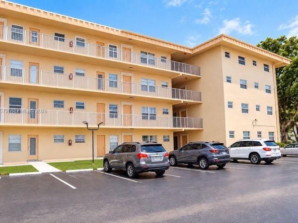 4191 NW 41st St , Unit 217, Lauderdale Lakes, FL 33319