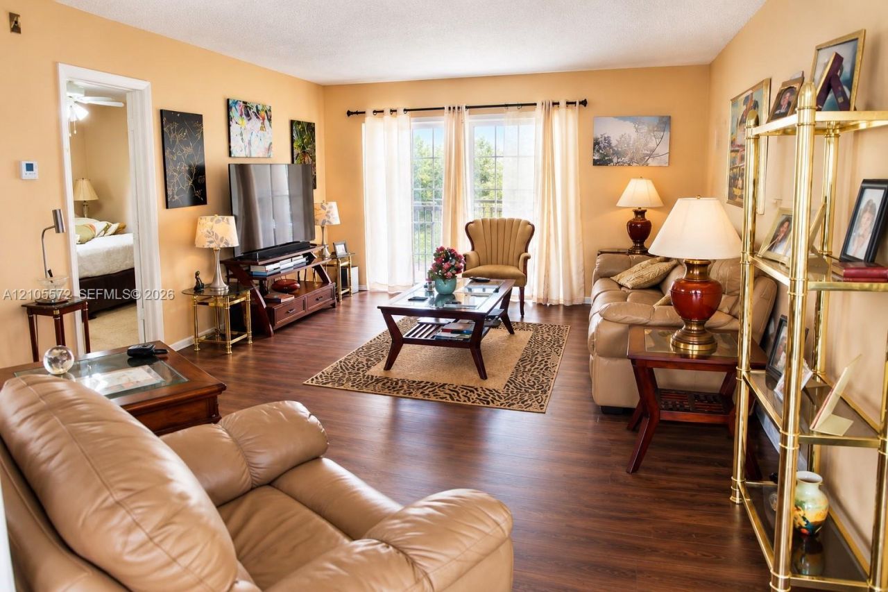 4191 NW 41st St , Unit 217, Lauderdale Lakes, FL 33319 Photo