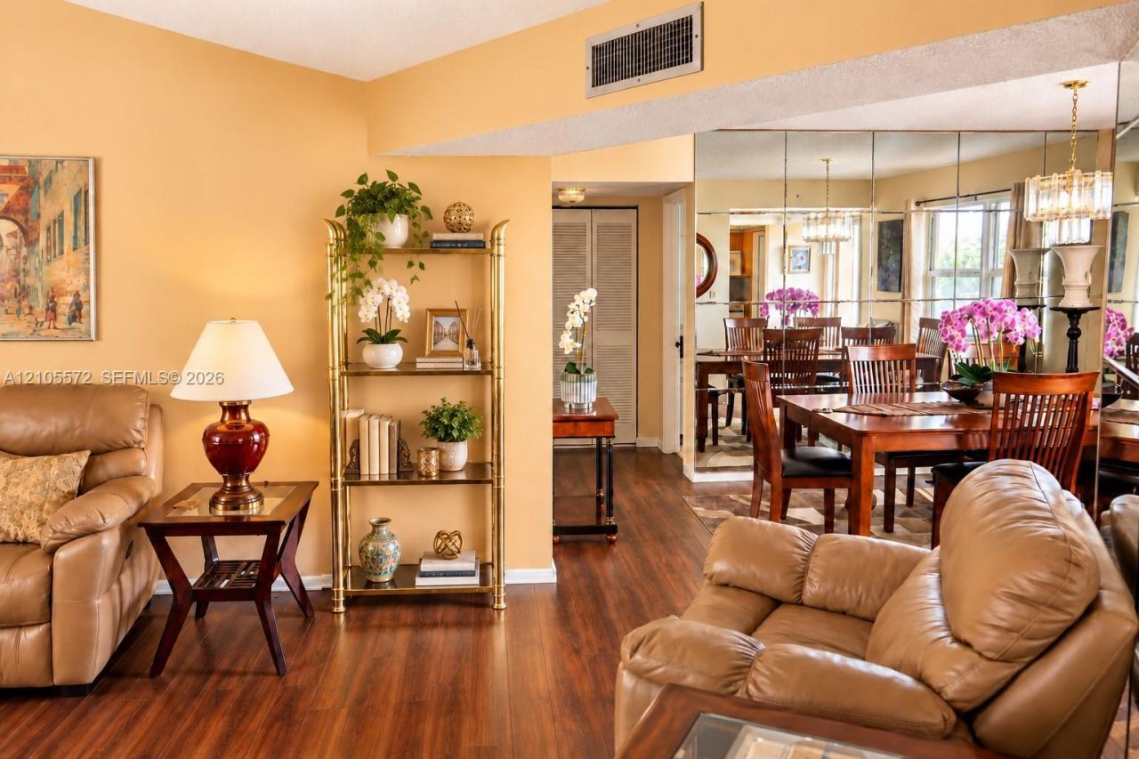 4191 NW 41st St , Unit 217, Lauderdale Lakes, FL 33319 Photo