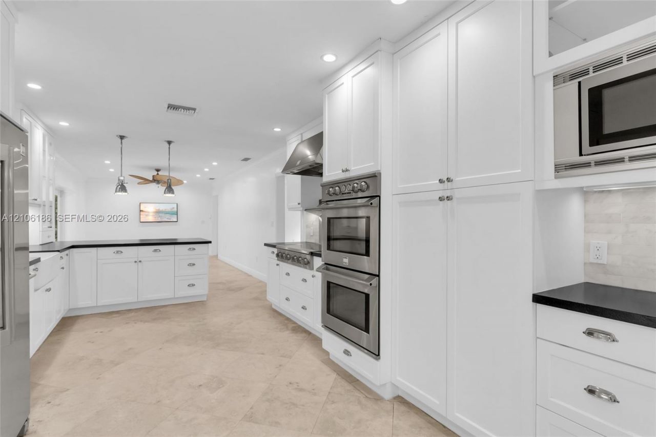 8600 SW 145th St, Palmetto Bay, FL 33158 Photo