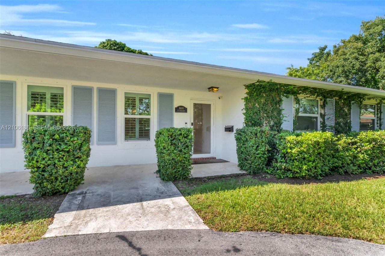 8600 SW 145th St, Palmetto Bay, FL 33158 Photo