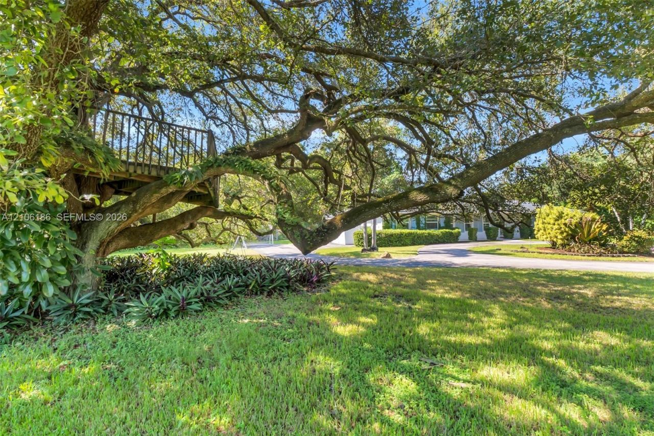 8600 SW 145th St, Palmetto Bay, FL 33158 Photo