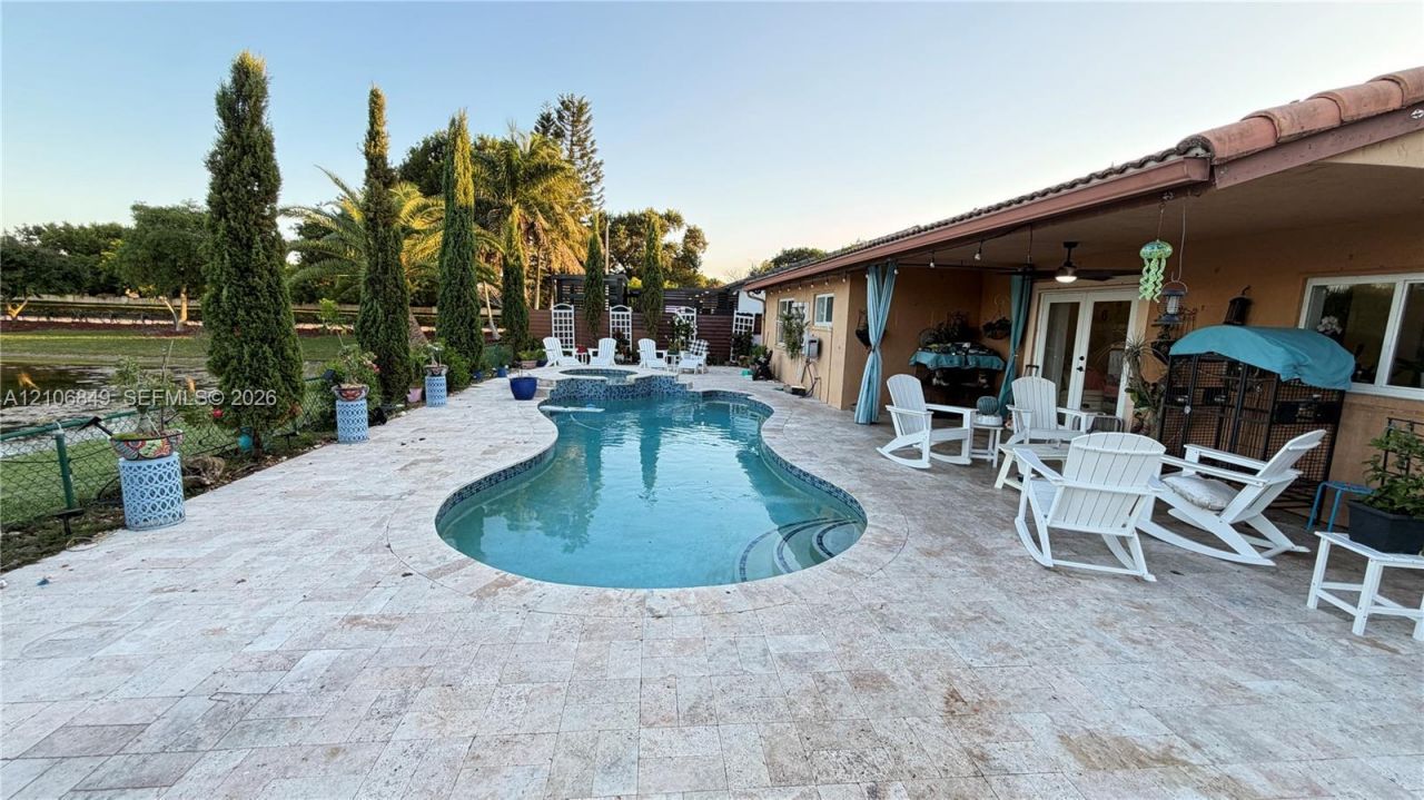 5165 SW 158th Ave , Miami, FL 33185 Photo