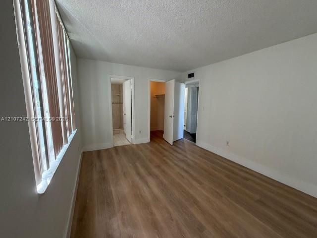 496 NW 165th St Rd , Unit D416, Miami, FL 33169 Photo