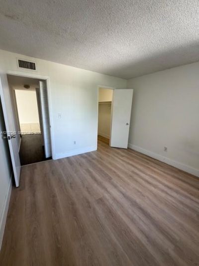 496 NW 165th St Rd , Unit D416, Miami, FL 33169 Photo