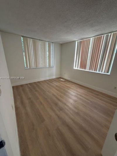 496 NW 165th St Rd , Unit D416, Miami, FL 33169 Photo