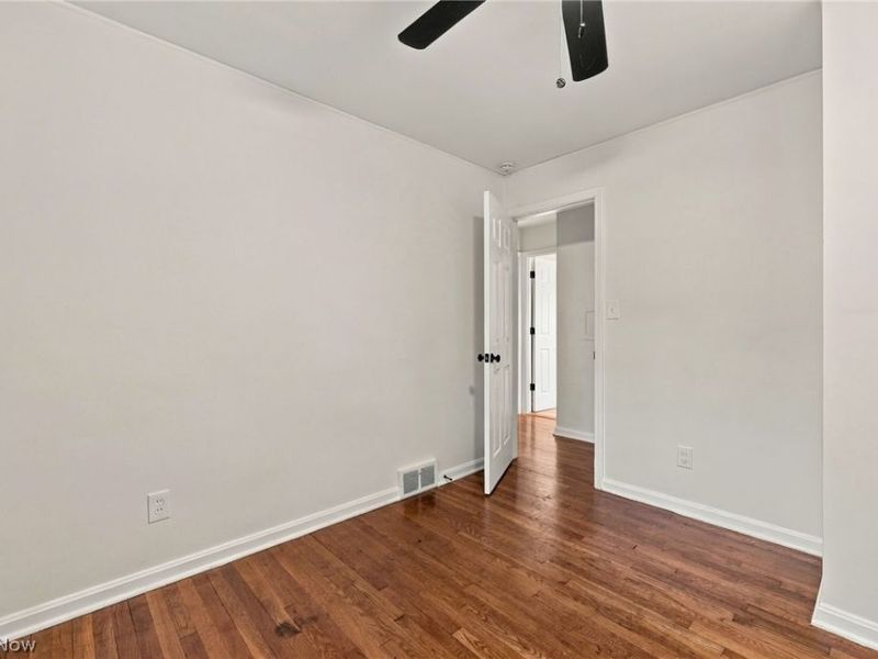 24914 E Oakland, Bay Village, OH 44140 Photo 13