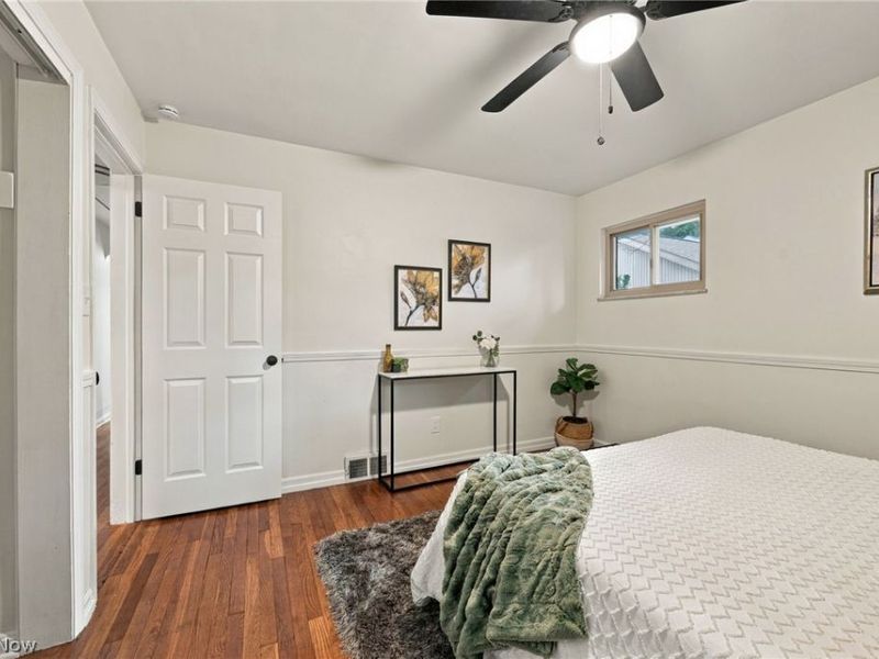 24914 E Oakland, Bay Village, OH 44140 Photo 15