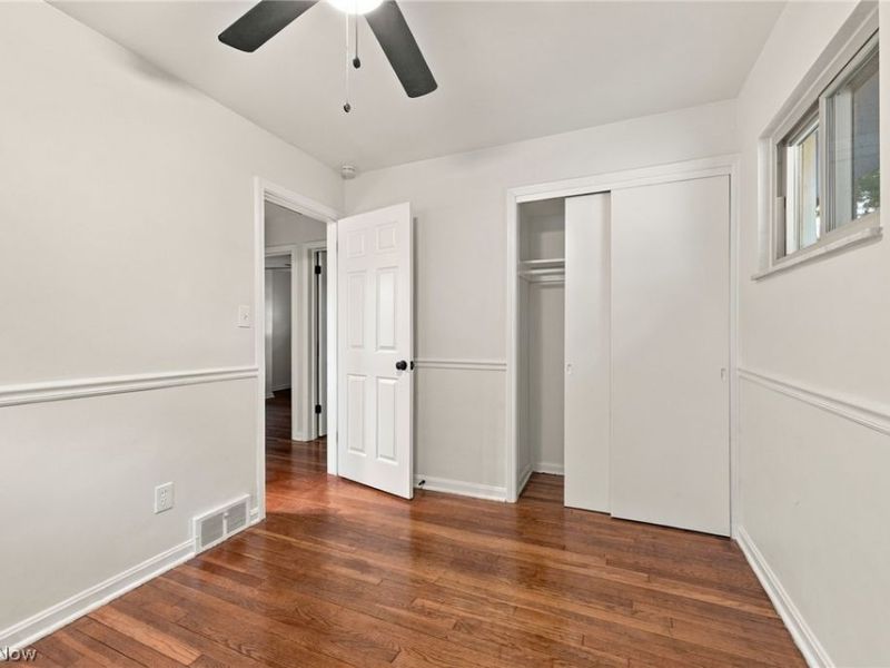 24914 E Oakland, Bay Village, OH 44140 Photo 17