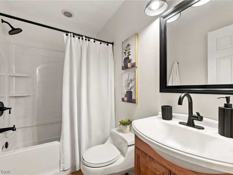 24914 E Oakland, Bay Village, OH 44140 Photo 18