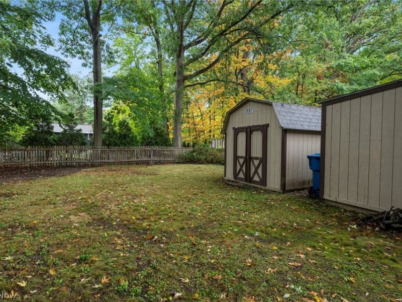 24914 E Oakland, Bay Village, OH 44140 Photo 28