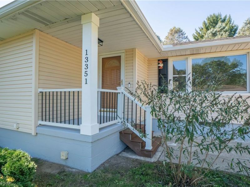 13351 Parkview Avenue NW, Uniontown, OH 44685 Photo 2