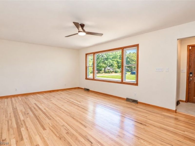 13351 Parkview Avenue NW, Uniontown, OH 44685 Photo 5