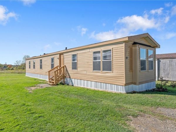 956 Middle Road , Unit 10W, Oswego, NY 13126