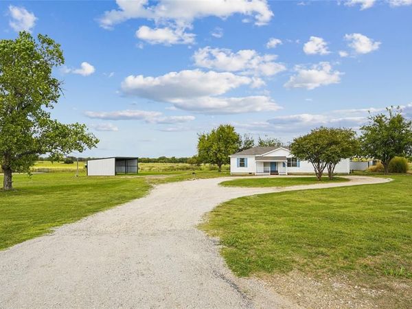 13384 Pruett Road, Krum, TX 76249