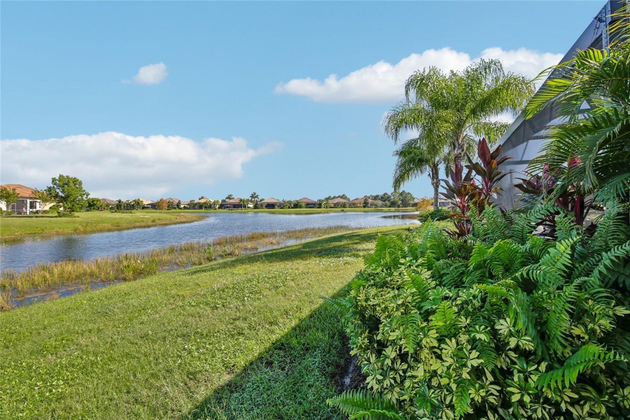 15721 Castle Park Terrace, Lakewood Ranch, FL 34202 Photo