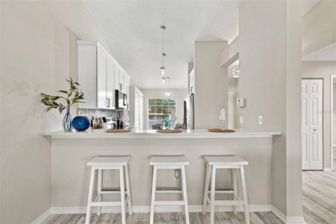 4210 Caddie Drive E, Unit 202, Bradenton, FL 34203 Photo