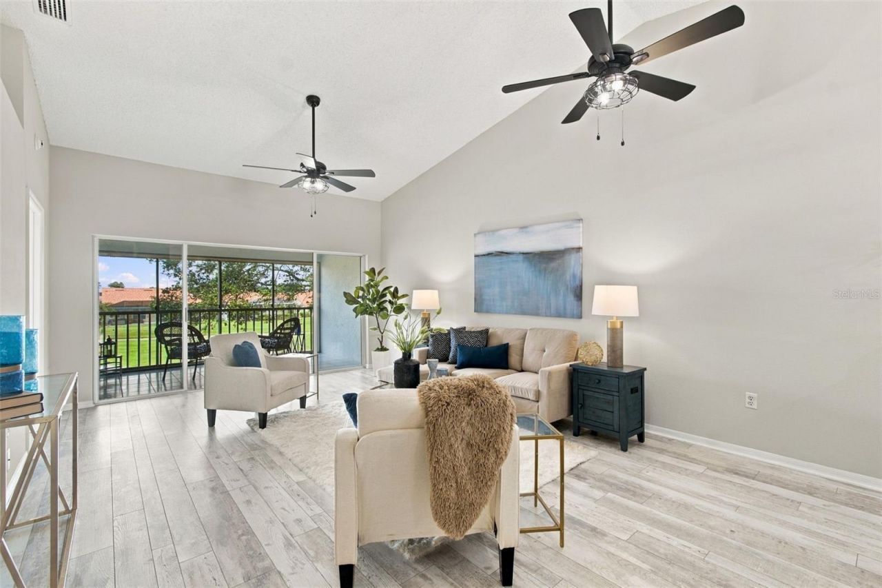 4210 Caddie Drive E, Unit 202, Bradenton, FL 34203 Photo