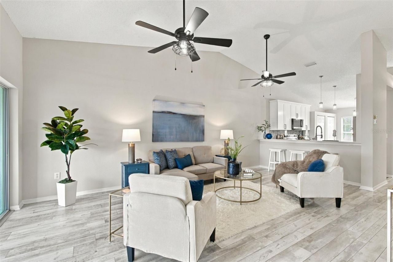 4210 Caddie Drive E, Unit 202, Bradenton, FL 34203 Photo