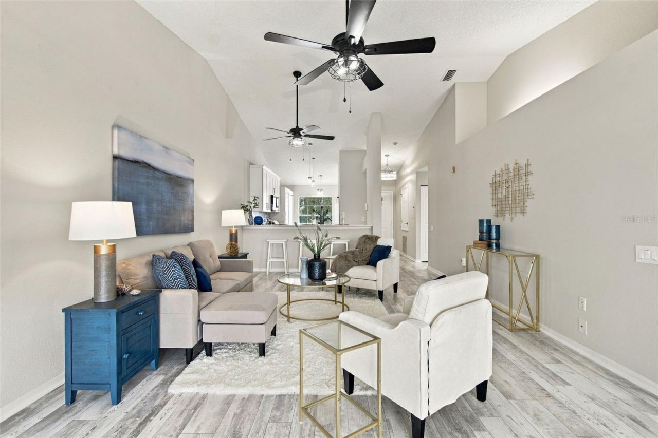 4210 Caddie Drive E, Unit 202, Bradenton, FL 34203 Photo