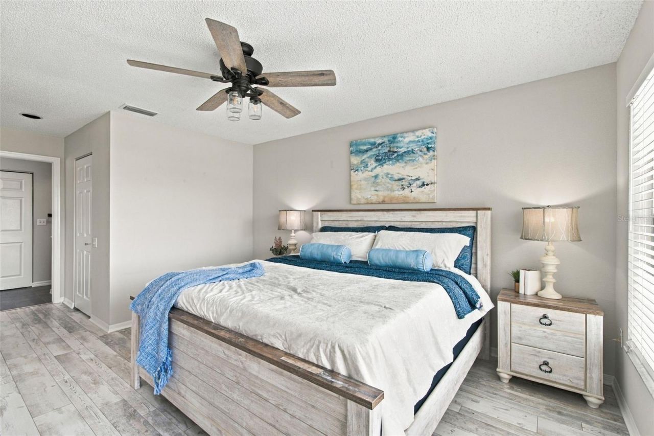 4210 Caddie Drive E, Unit 202, Bradenton, FL 34203 Photo