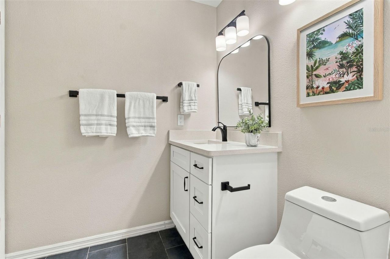 4210 Caddie Drive E, Unit 202, Bradenton, FL 34203 Photo