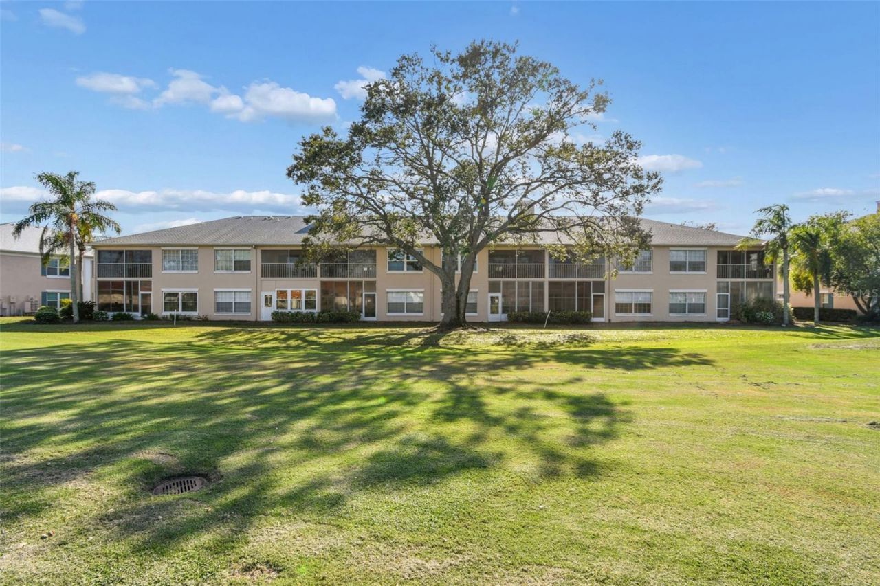 4210 Caddie Drive E, Unit 202, Bradenton, FL 34203 Photo