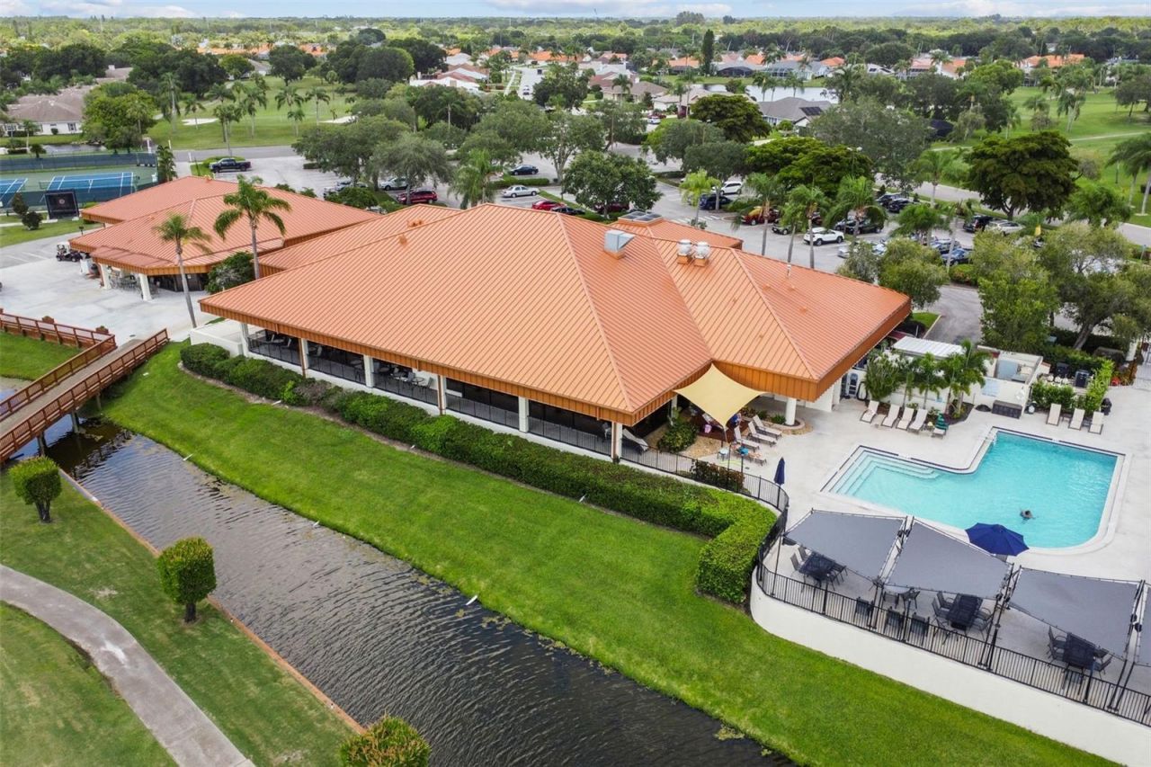4210 Caddie Drive E, Unit 202, Bradenton, FL 34203 Photo