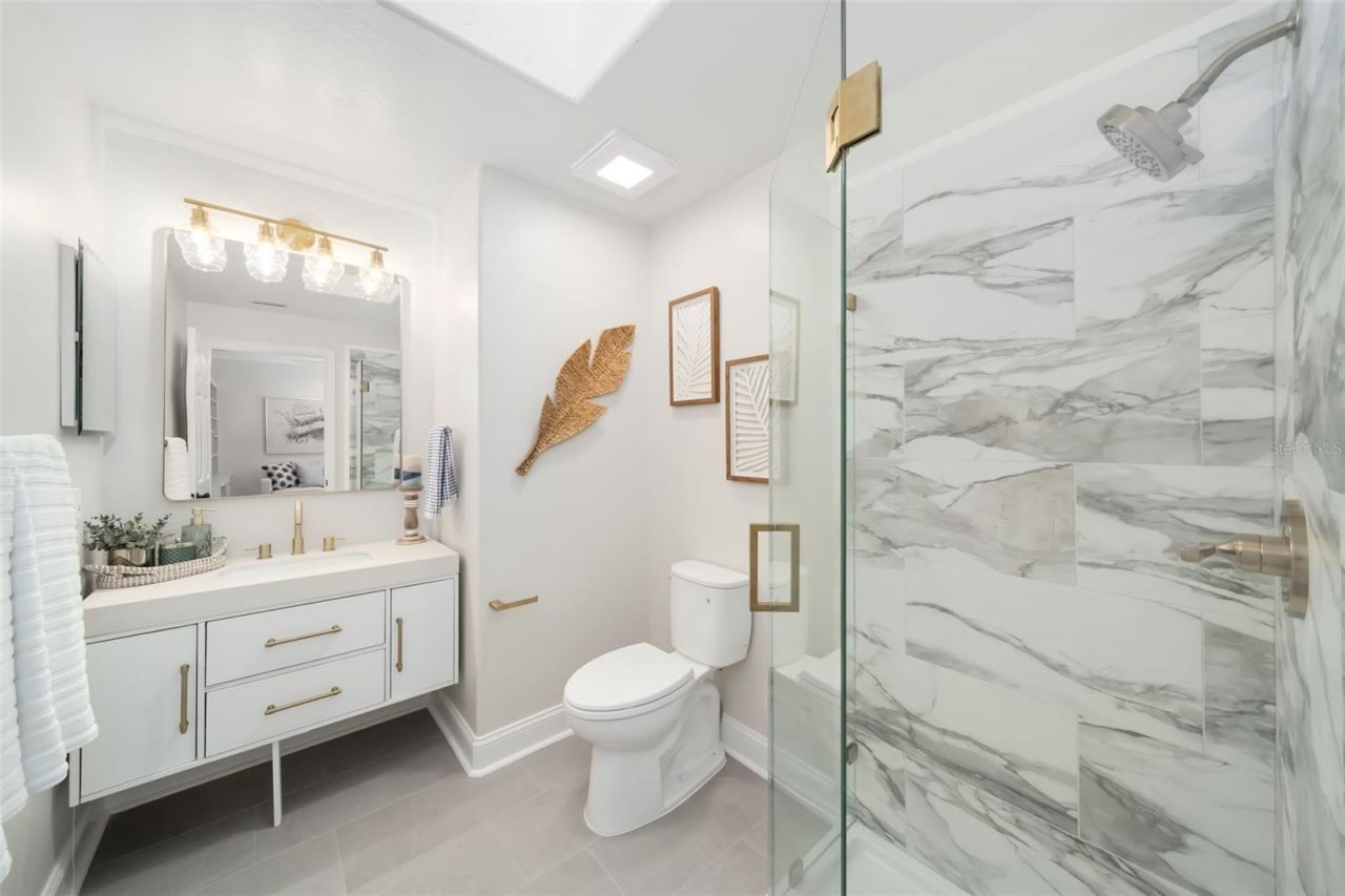 1703 Starling Drive, Unit 1703, Sarasota, FL 34231 Photo