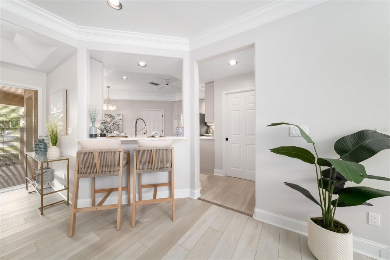 1703 Starling Drive, Unit 1703, Sarasota, FL 34231 Photo