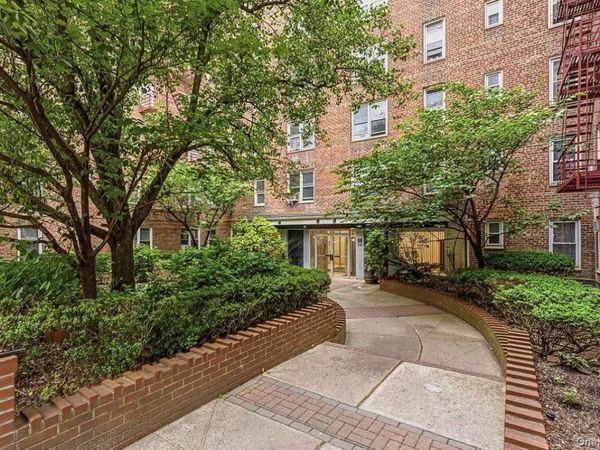 62-59 108 108 Street, Unit 2N, Forest Hills, NY 11375