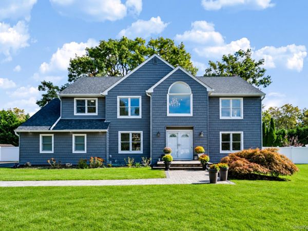 8 Brandon , Commack, NY 11725