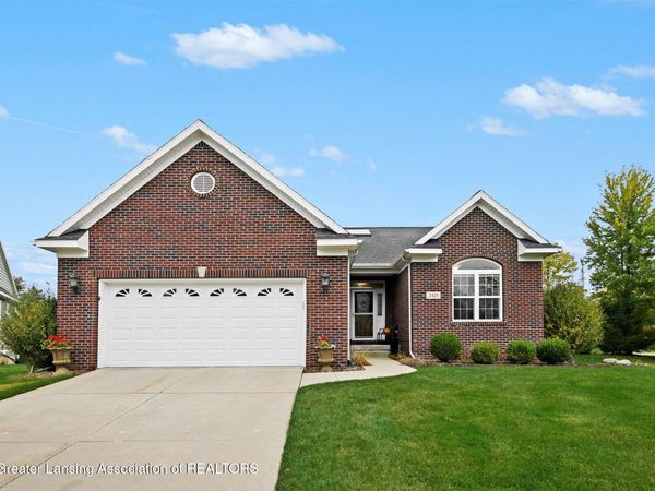 2425 Turning Leaf Lane, Okemos, MI 48864