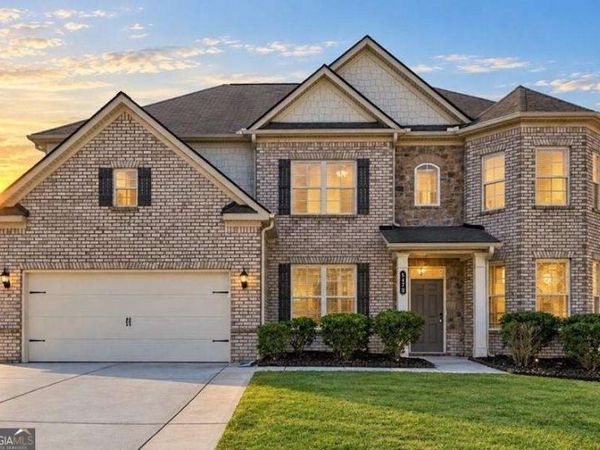 5470 Mirror Lake Drive, Cumming, GA 30028