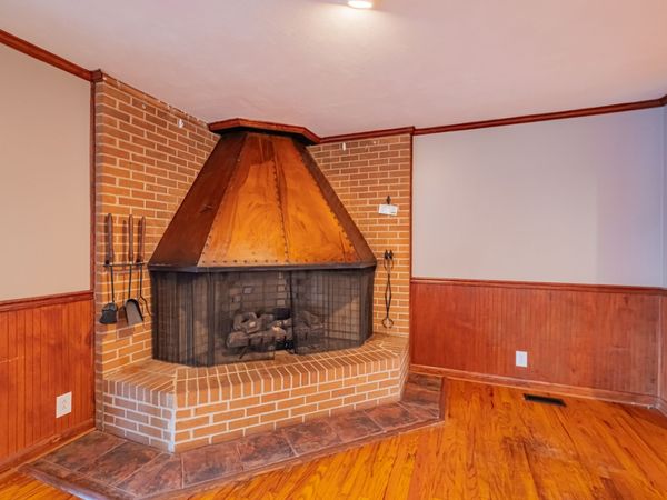 1201 Woodcrest Dr , Manchester, TN 37355