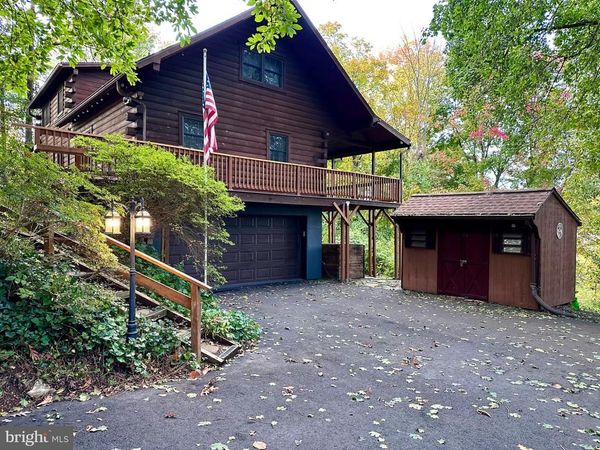 615 BELLEMANS CHURCH ROAD, LEESPORT, PA 19533
