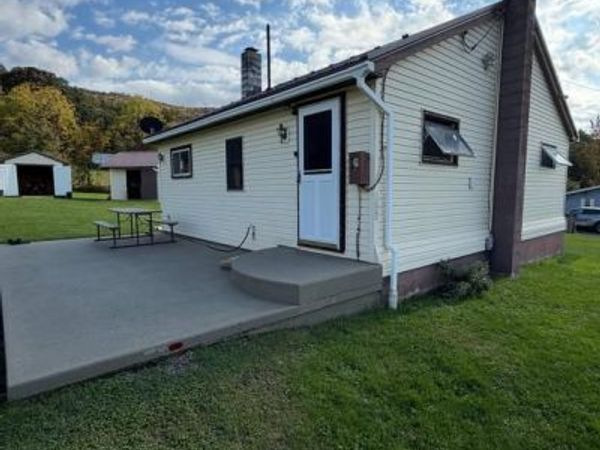 3556 STATE ROUTE 103 N , LEWISTOWN, PA 17044