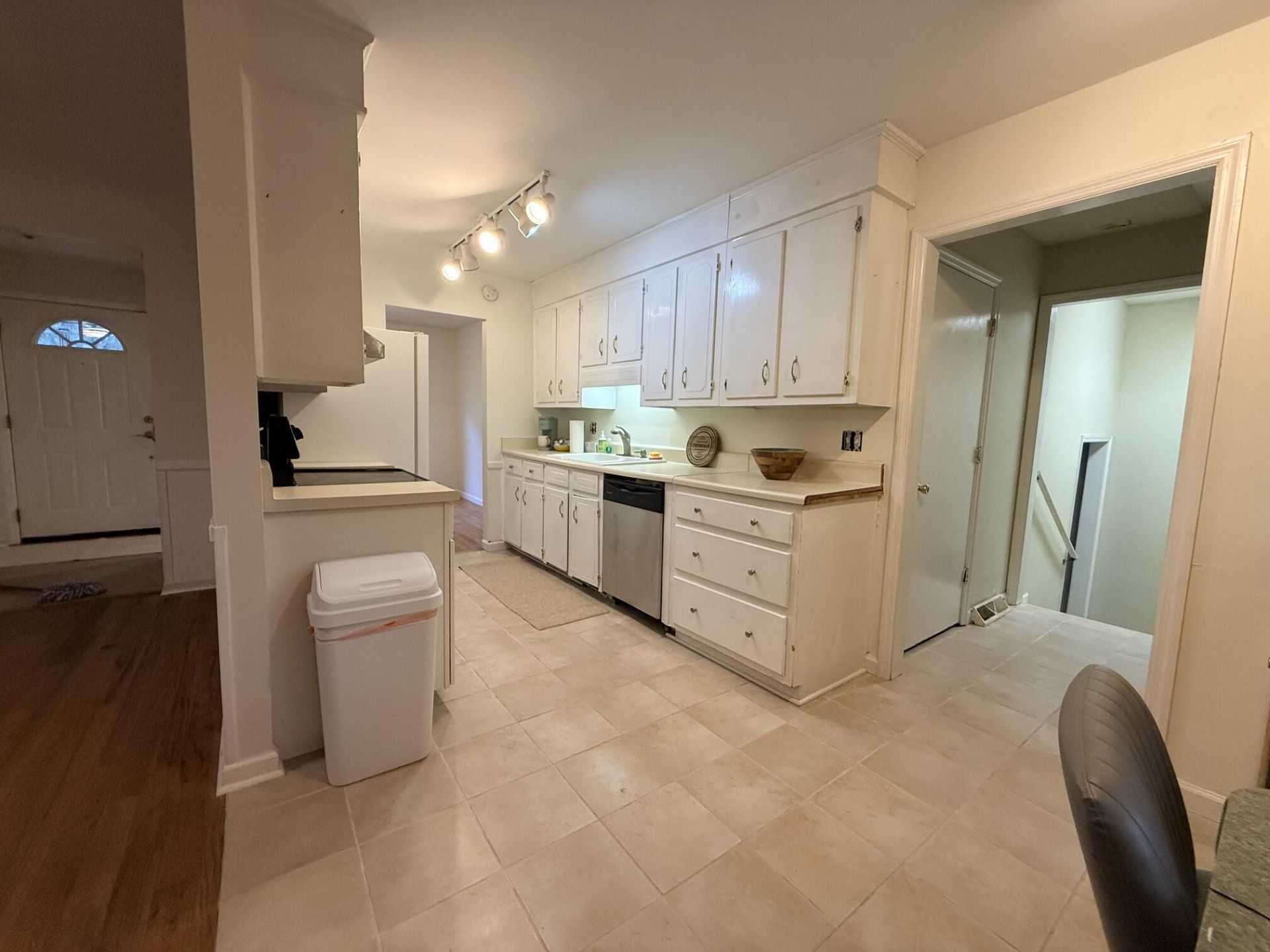401 Brailsford Photo 10