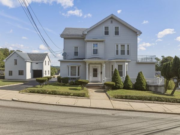 260 Metropolitan Ave, Boston, MA 02131