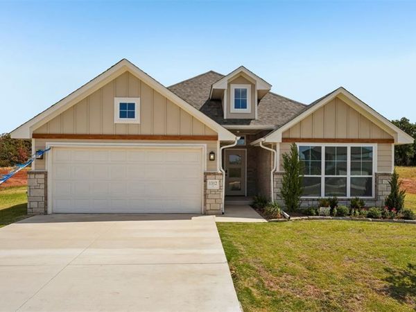 1312 Lighthorsemen Way, Choctaw, OK 73020