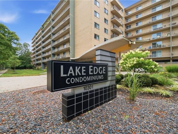 10301 Lake Avenue, Unit 521, Cleveland, OH 44102