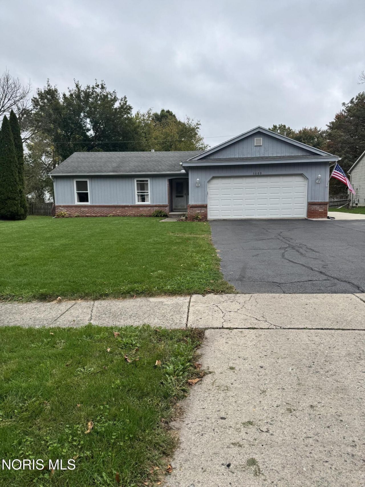 1860 Bobolink Lane, Toledo, OH 43615 Main Photo