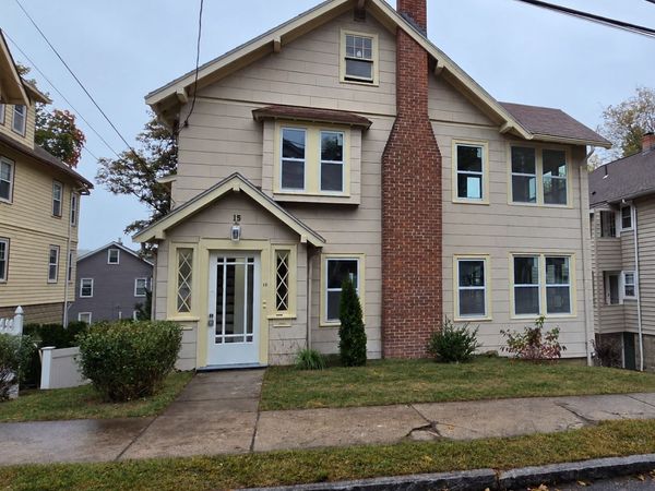 15 Howard St, Unit 1, Arlington, MA 02476