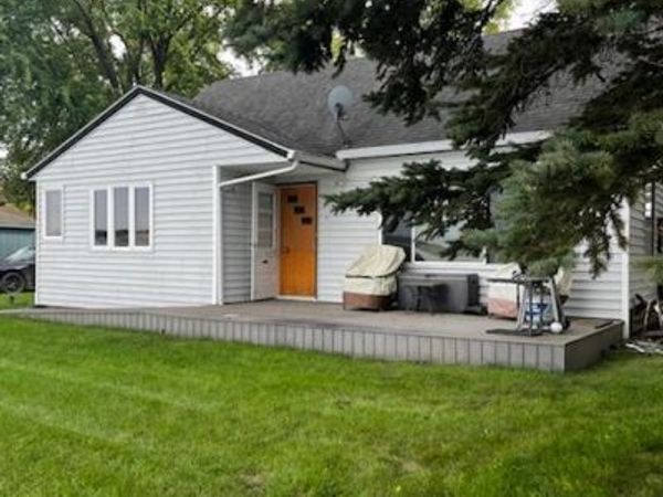 10 Sioux Trail , Slayton, MN 56172