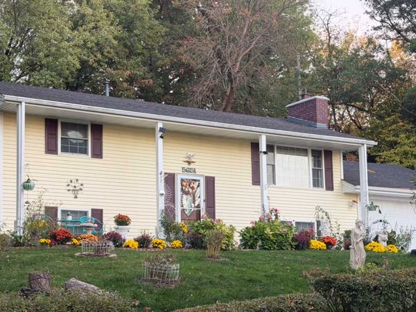 5651 Regis Drive NE, Fridley, MN 55432