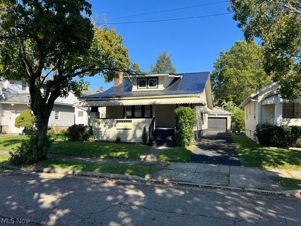 565 Eva Avenue , Akron, OH 44301